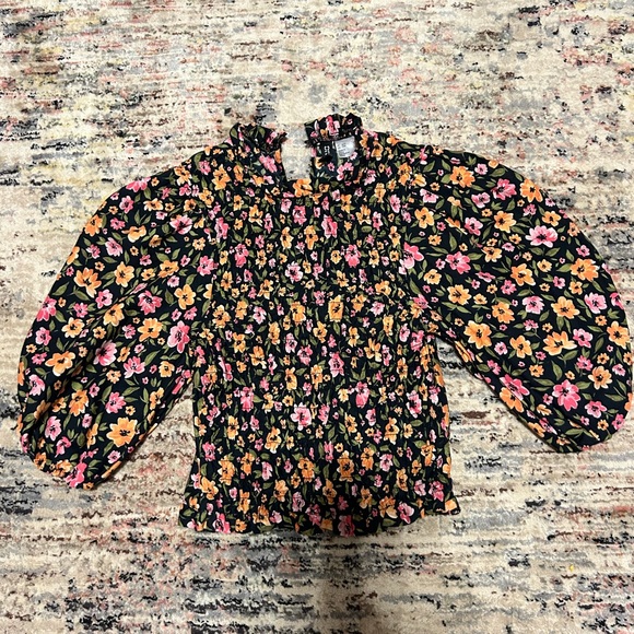 H&M Puff Sleeve Cinched Blouse - Picture 1 of 3